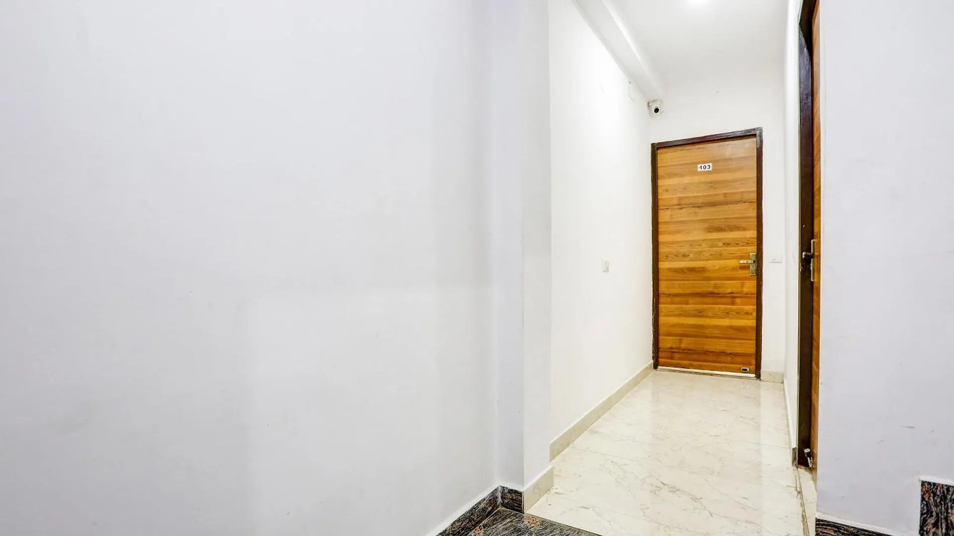 Hotel O Stay International New Delhi