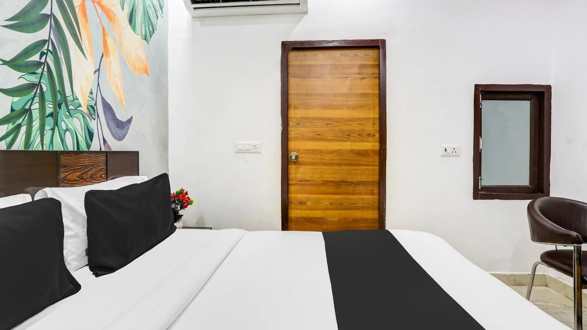 Hotel O Stay International New Delhi