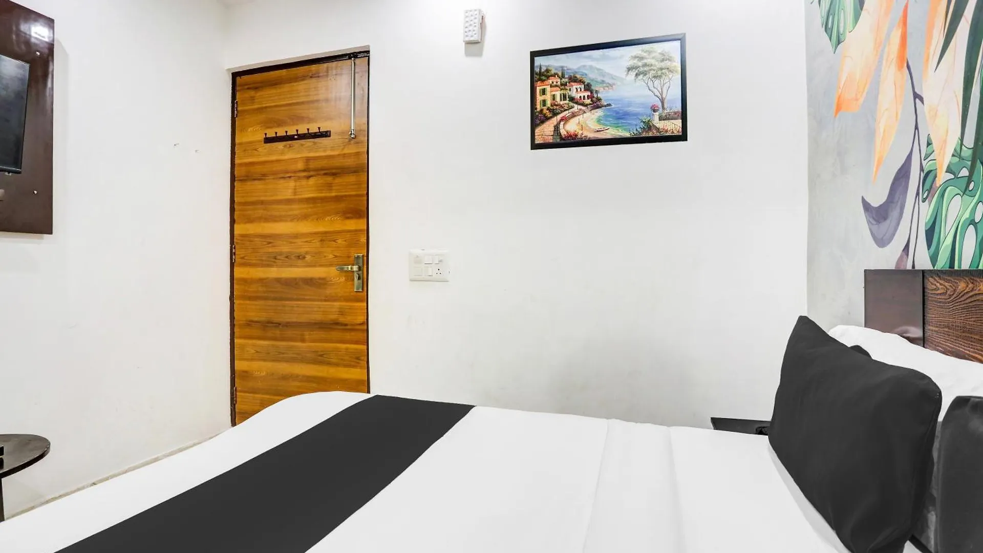 Hotel O Stay International New Delhi